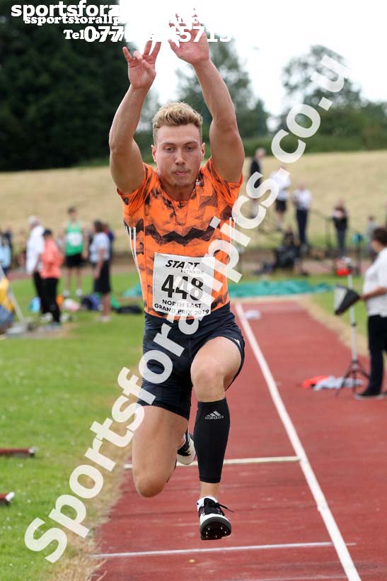 Triple jump, North East Grand Prix, Monkton, Jarrow. Photo: David T. Hewitson/Sports for All Pics